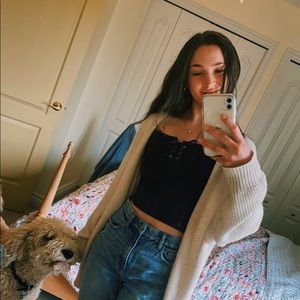 Meet your Posher, Stella